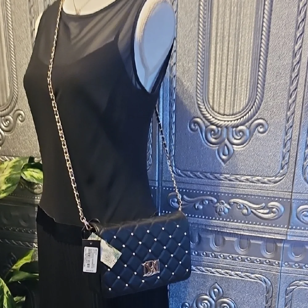 NWT - 3 Badgley Mischka Quilted Women's Bag Set - Red, Black, and Olive - Picture 9 of 16